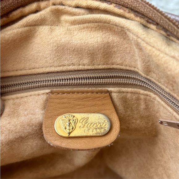 VINTAGE GUCCI EUC Authentic 2 Piece Gucci BAG and WALLET - Picture 4 of 15